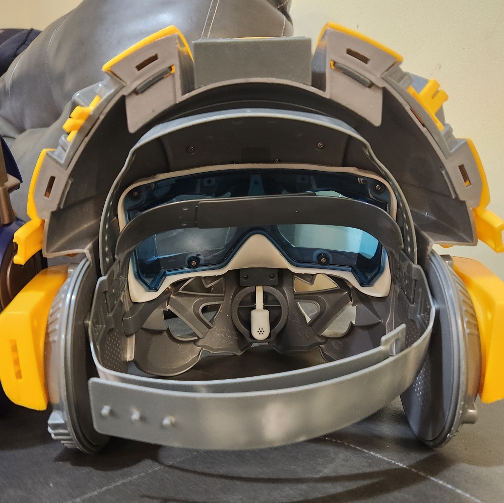2 Transformer Voice Altering Mask - Picture 8 of 8